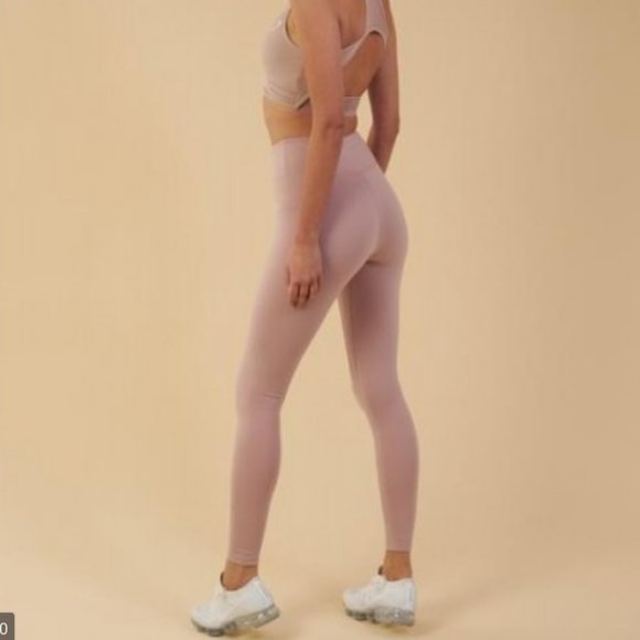 Gymshark Pants - Gymshark Dreamy Leggings - Taupe